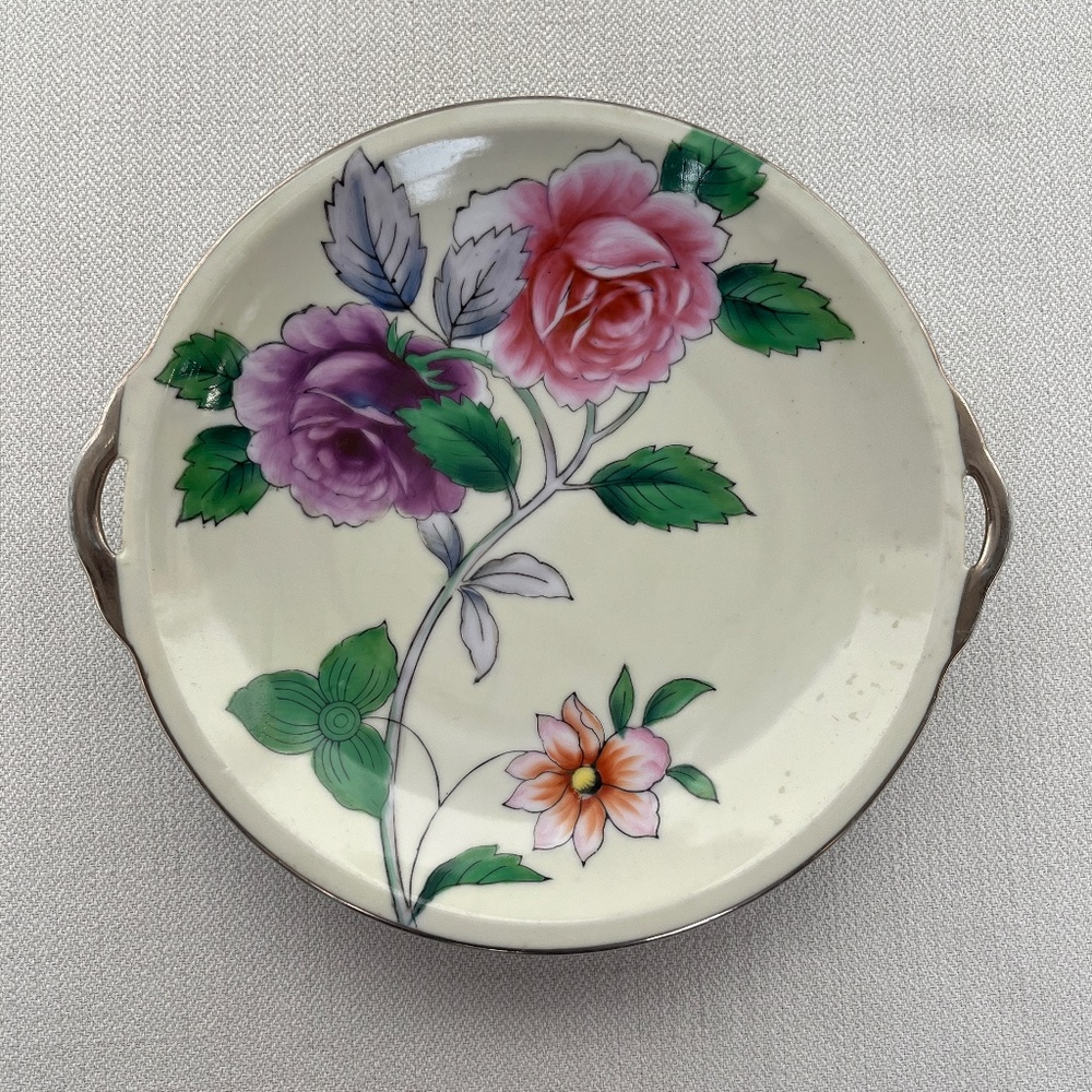 Noritake Japan hand-painted floral serving plate, (8.5 in), fine china.